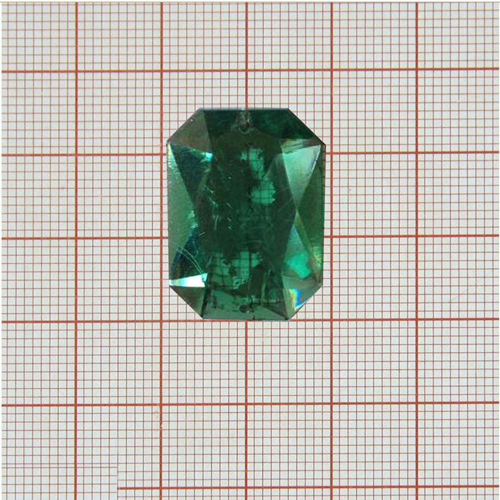 Стразы Д пришивн. многогран. 18*25мм св-зелен 39, 1тыс.шт. Стразы пришивные