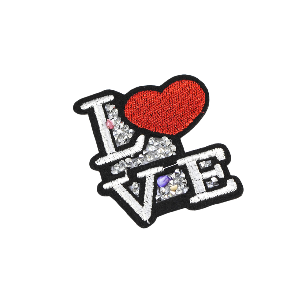 Аппликация клеевая стразы LOVE с сердцем 6,5*5,8см красный, черный, белый, камни белые, шт. Аппликации клеевые Стразы комб.