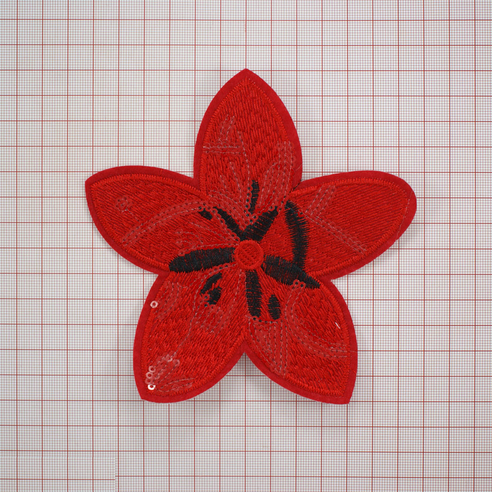 Аппликация клеевая пайетки Цветок 13*12,8см красные, черные нити, красные пайетки. Аппликации клеевые Пайетки