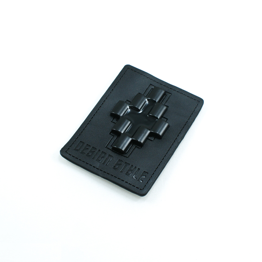 Лейба п/у и металл Design style Шахматка 4,8*6,5см черный. Лейба Кожзам