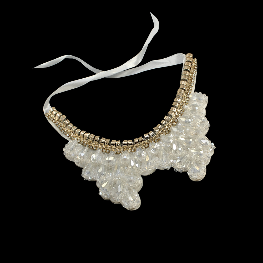 Воротник белый войлок, gold, прозрачные бусины, белые камни, шт. Воротники