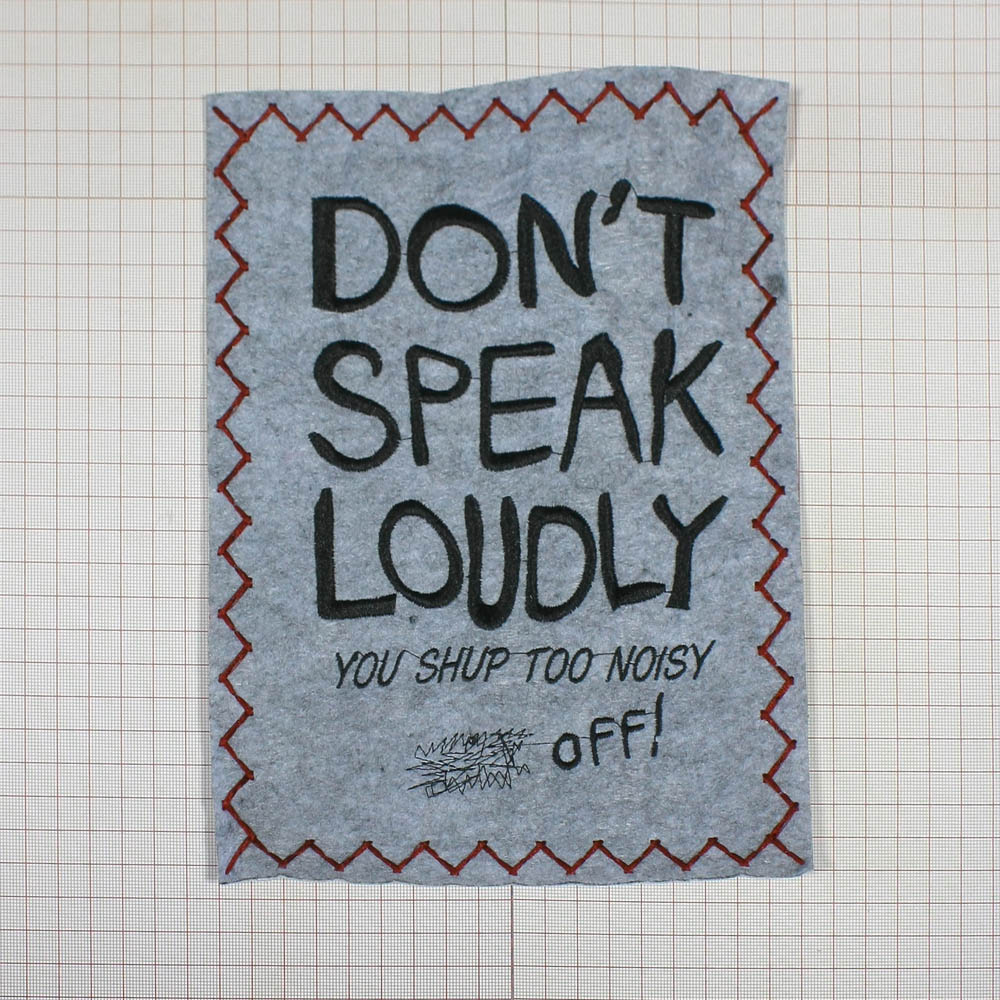 Аппликация пришивная Don't Speak 18*23,5см серый, красная нить, шт. Аппликации Пришивные Постер
