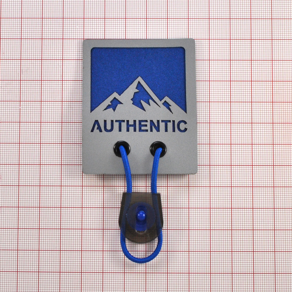 Лейба кожзам светоотражающая  Authentic 5,3*6,5см синий, серый, шнурок синий  шт. Лейба Кожзам
