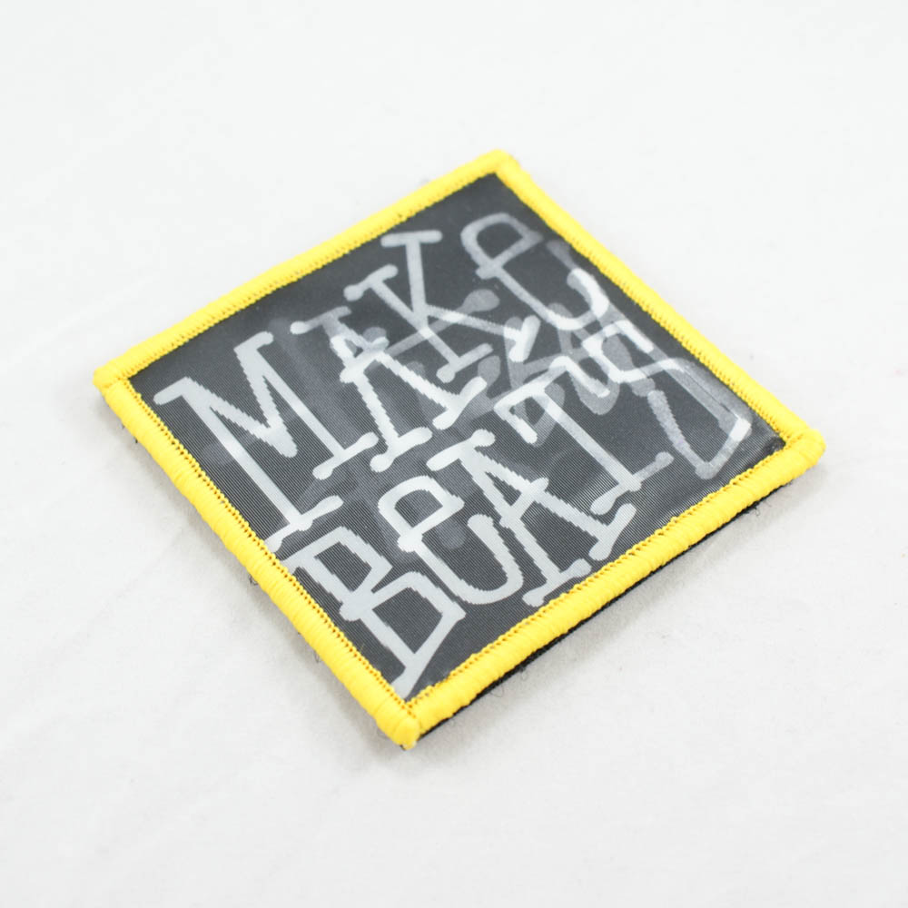 Нашивка тканевая с голограммой 3D на липучке Make Beaty 7*7см прямоугольной формы, черно-бело-желтая, шт. Нашивка Липучка