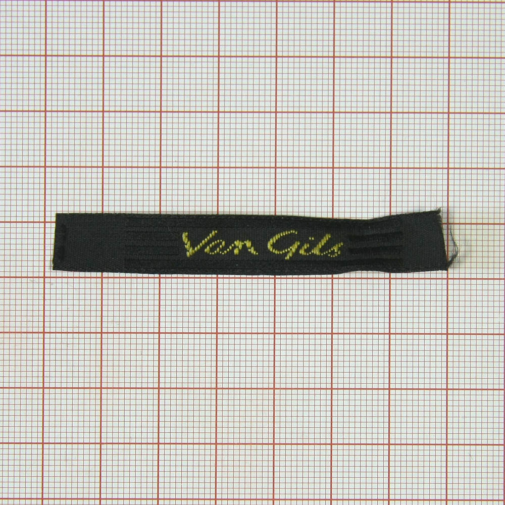 Этикетка тканевая вышитая Van Gils №3, черная, желтый лого /tafta/, шт. Вышивка / этикетка тканевая