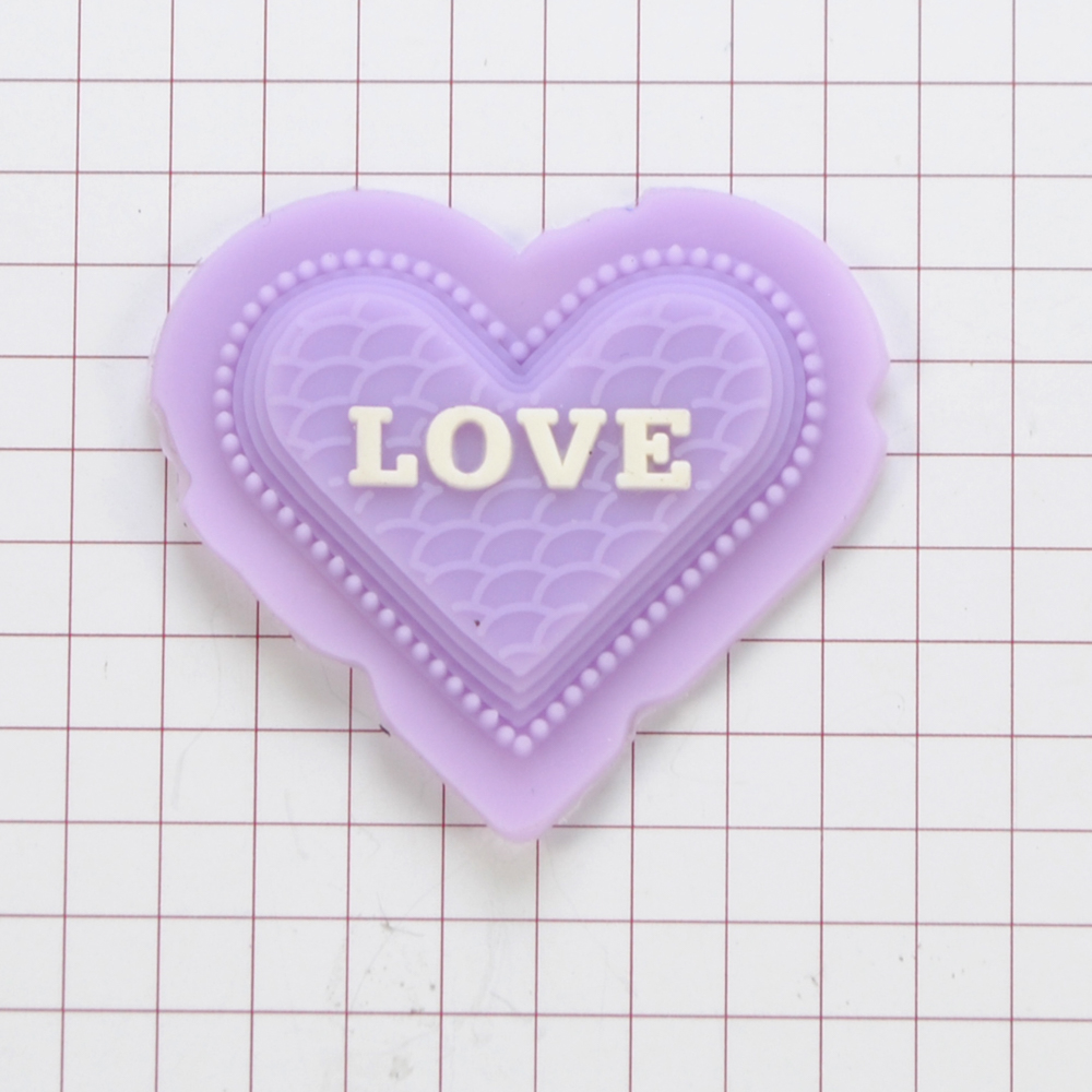 Лейба рез.,сердце LOVE, фиолетовый, 4*3,5см, шт.. Лейба Резина