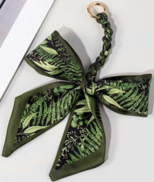 Брелок с тканевым бантом, 21*14см, кольцо 2см, зеленый, шт. Подвески