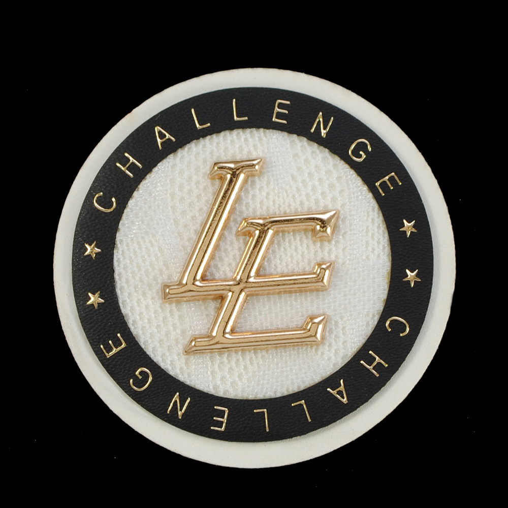 Лейба кожзам с текстилем LE Challenge 57мм, круглая, белая с черным + мет. и надпись золото, шт. Лейба Кожзам