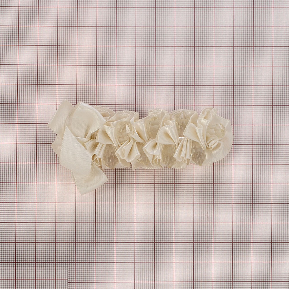 Аппликация декор Подвязка атласно-кремовая, бусины-капля. Аппликация Декор