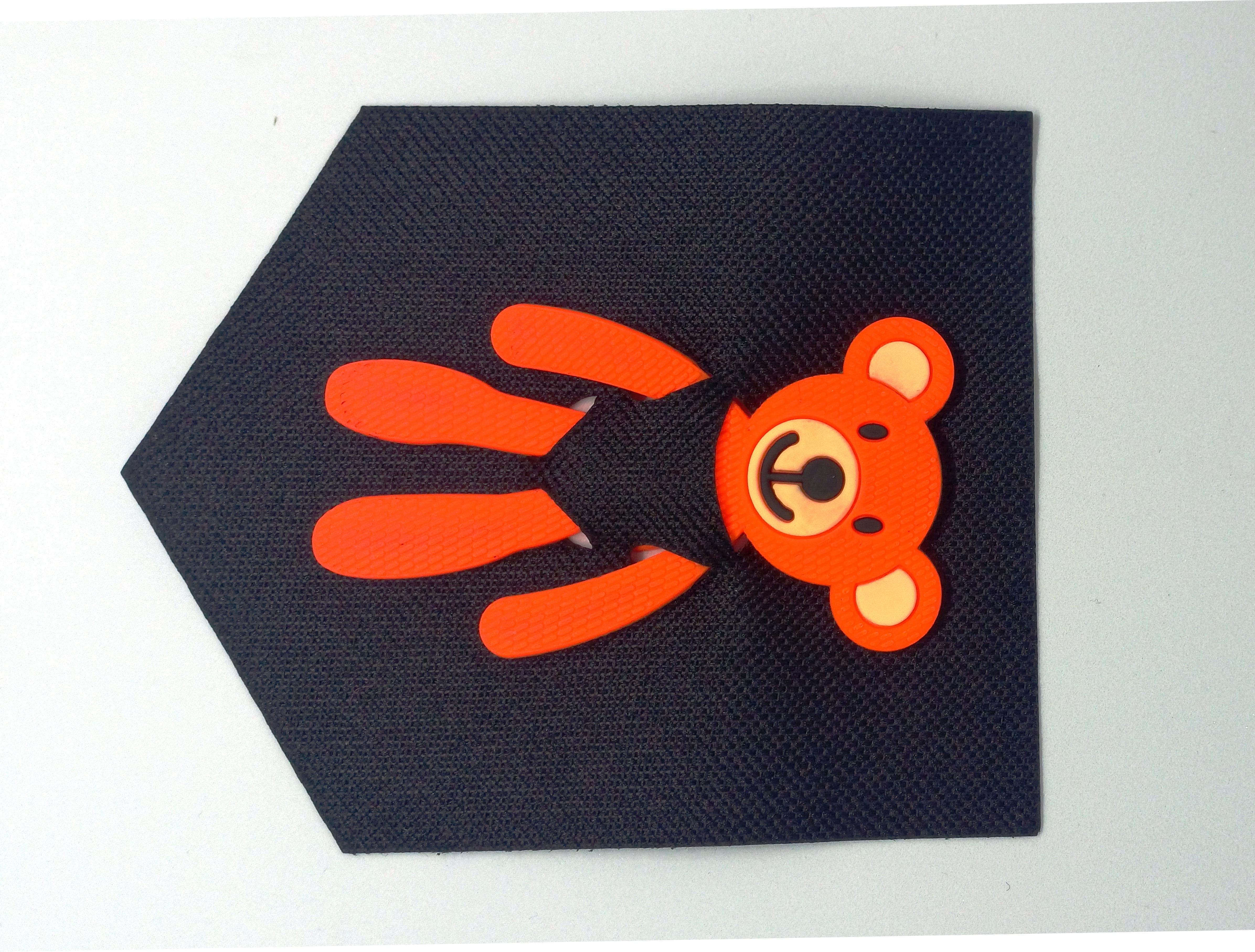 Лейба ткань и резина Мишка в кармане, 8,8*10,5см, черный, оранжевый, шт. Лейба Ткань