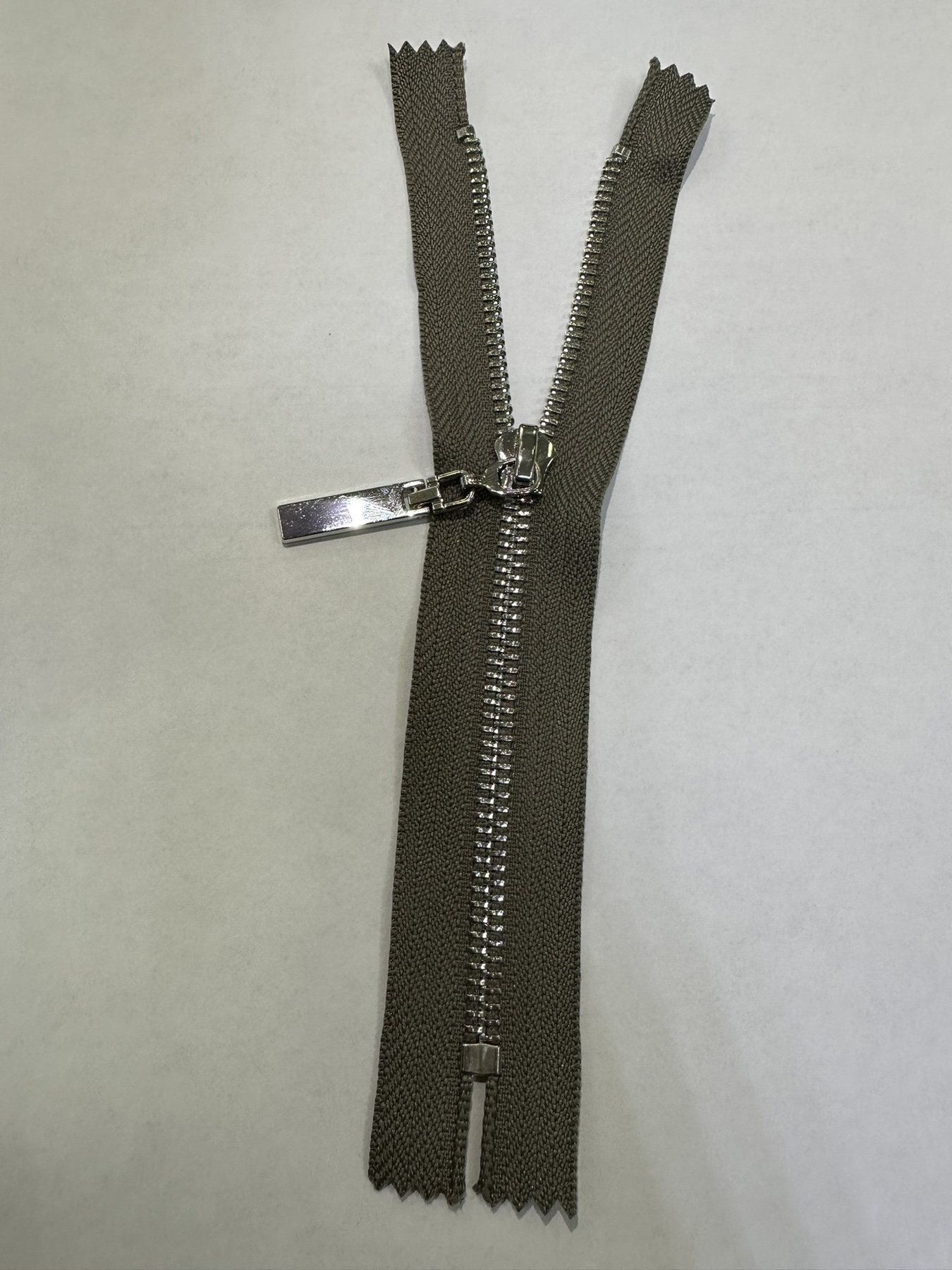 Змейка мет. №5 18см, О/Е, Nickel, св.хаки., шт. Змейка Металл