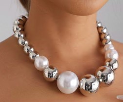 Ожерелье Бусины, 42см, серебро, белый, шт. Украшения