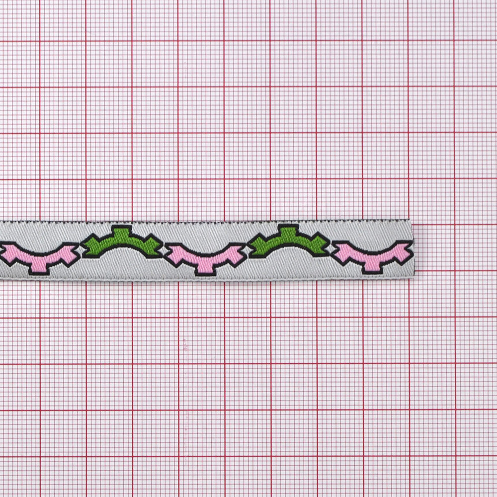 Этикетка тканевая вышитая Fabrika №9 /тесьма 1,3 см/100м. Вышивка / этикетка тканевая