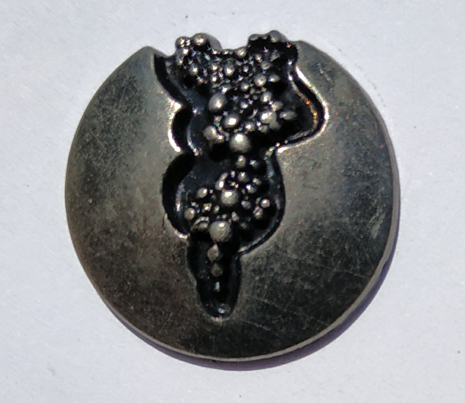 Пуговица TR-62-36 BN 23мм. Пуговица металлизированная