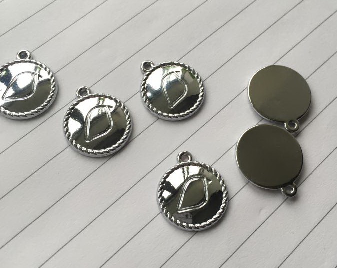 Подвеска металл Птичка 17,5*15мм, узорный ободок, CHROME, шт. Подвески