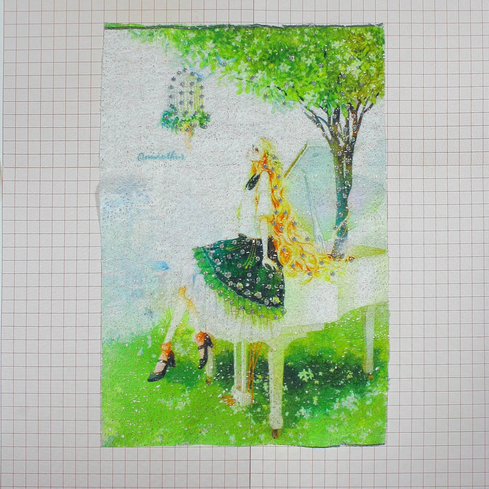 Аппликация пришивная стразы Девушка и пианино 32*23см бело-зеленая, стразы, шт. Аппликации Пришивные Постер