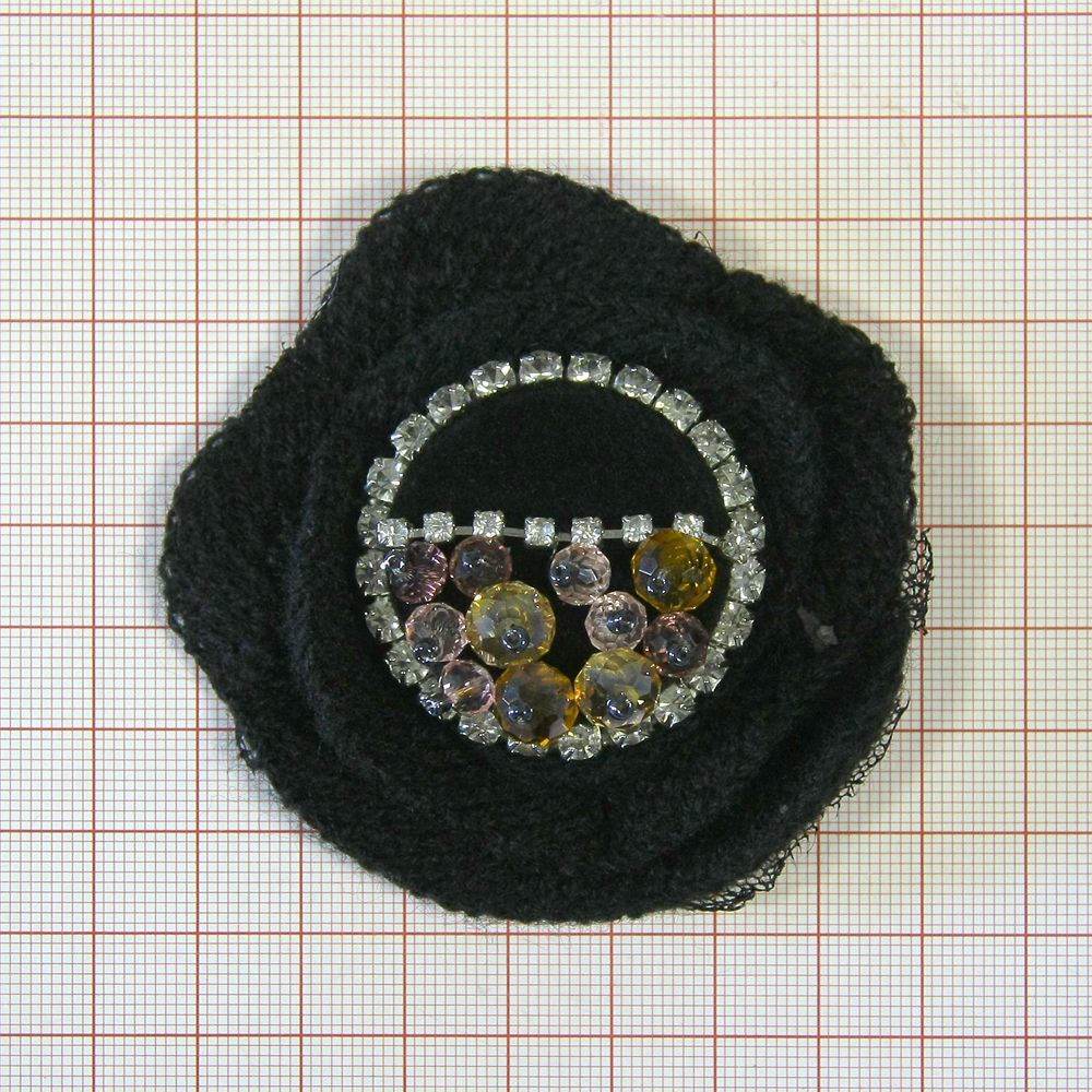 Аппликация декор обувная 36 цветок вязаный черный, укр. стекло овал, цветн. бусины, шт. Аппликации Пришивные Цветы Банты