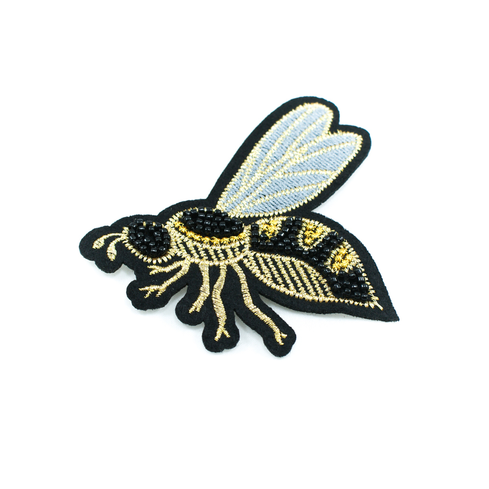 Аппликация пришивная бисер Пчела Профиль 10,2*8,2см черно-желто-белая вышивка, черный бисер, шт. Аппликации Пришивные Стразы, Бисер, Металл
