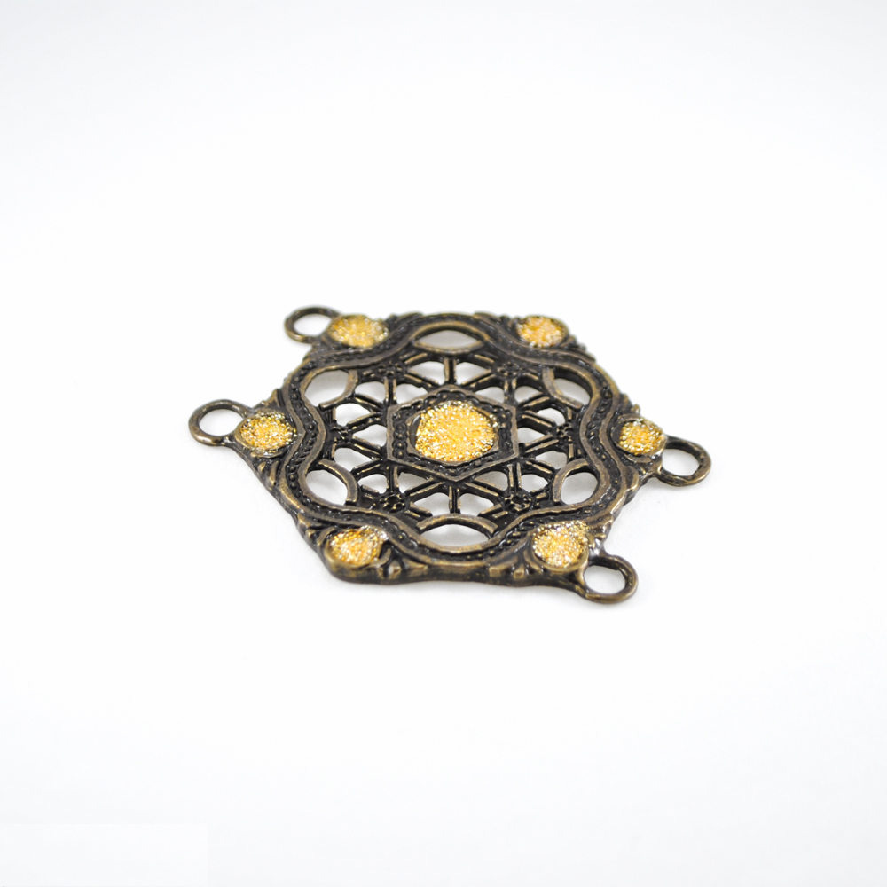 Пряжка №201 желтый камень. Пряжка накладка