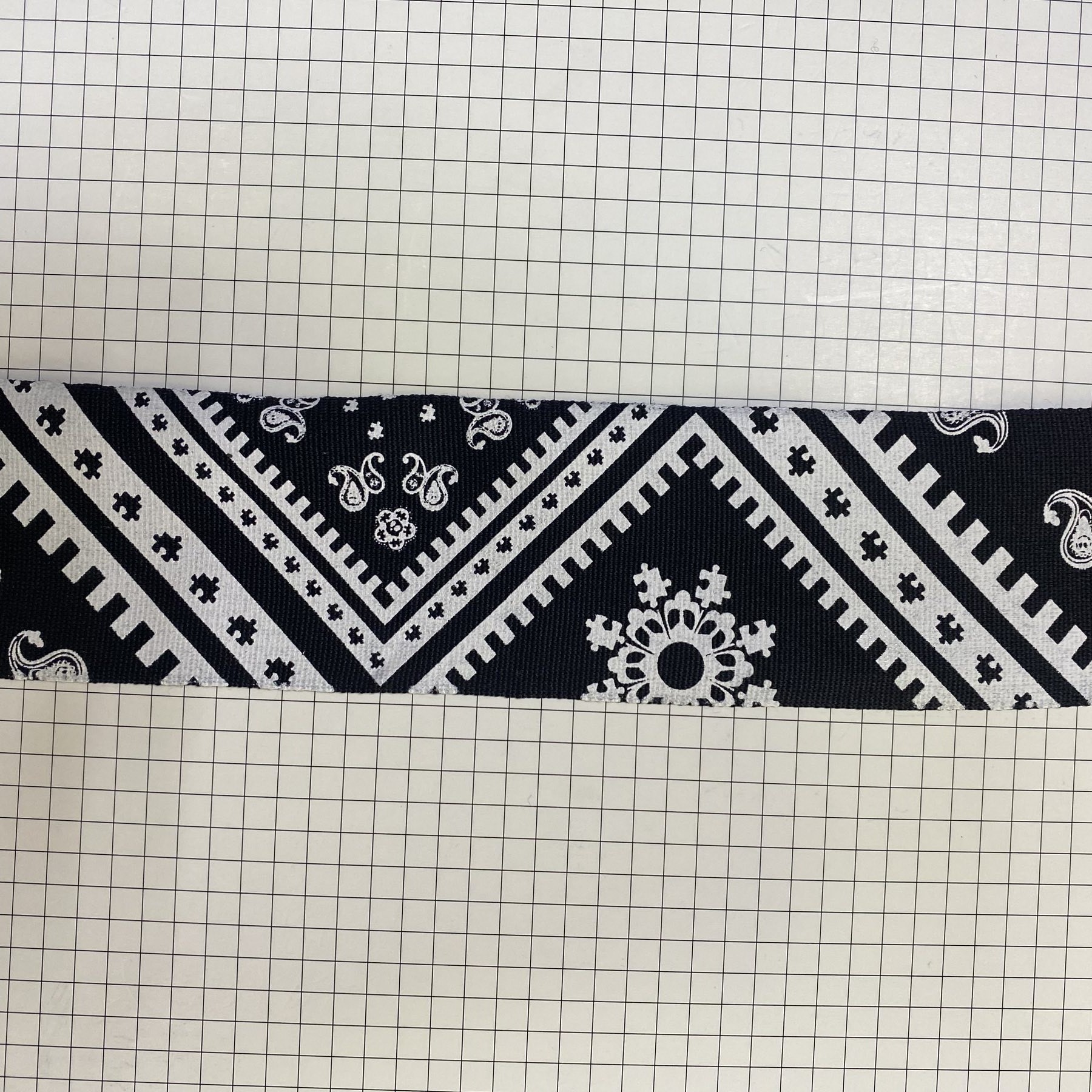 Тесьма 4,5см, черная и белый орнамент снежинка, ярд. Тесьма