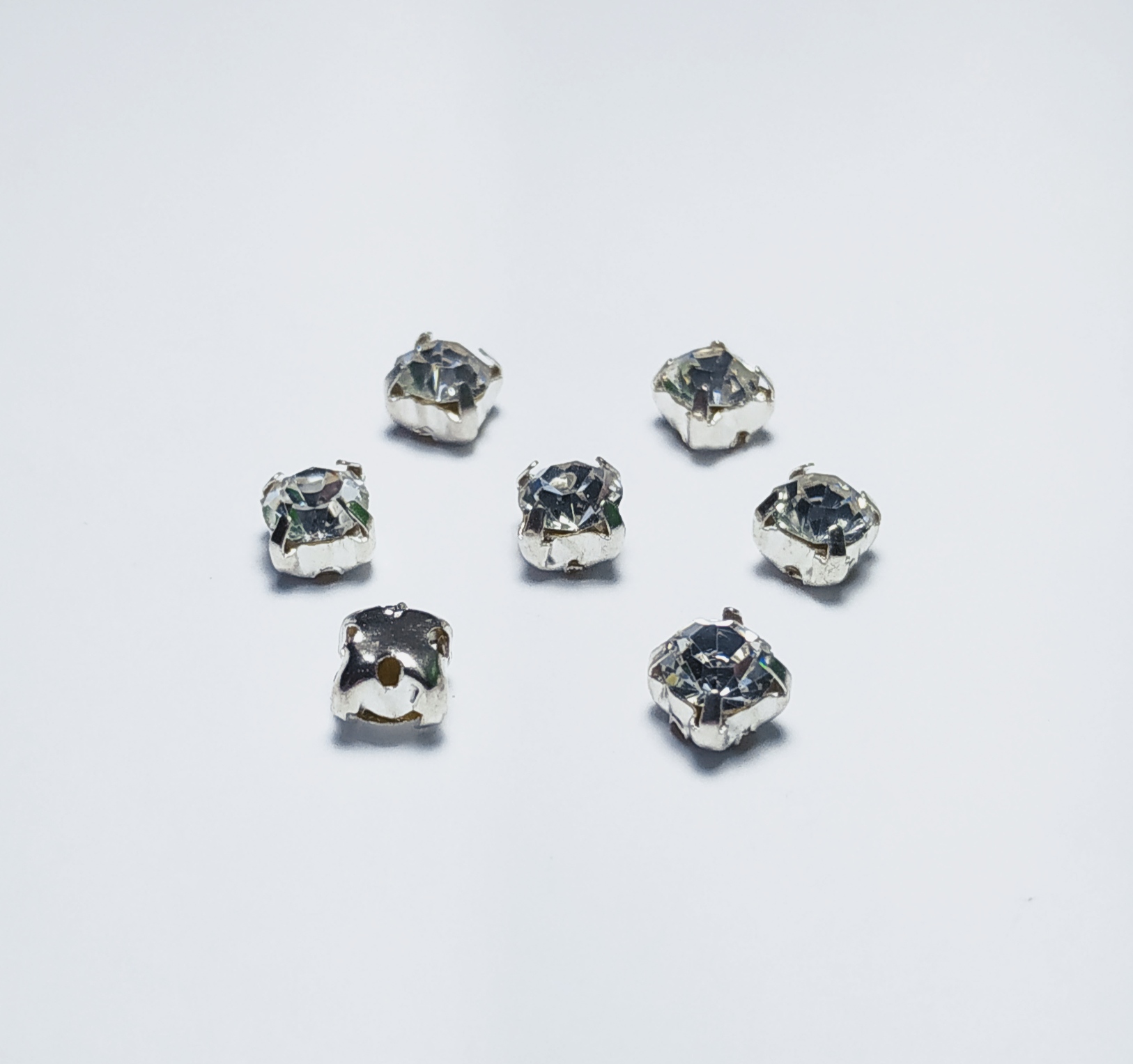 Стразы пришивные NIKEL белый камень №20  (5мм), шт. Стразы пришивные