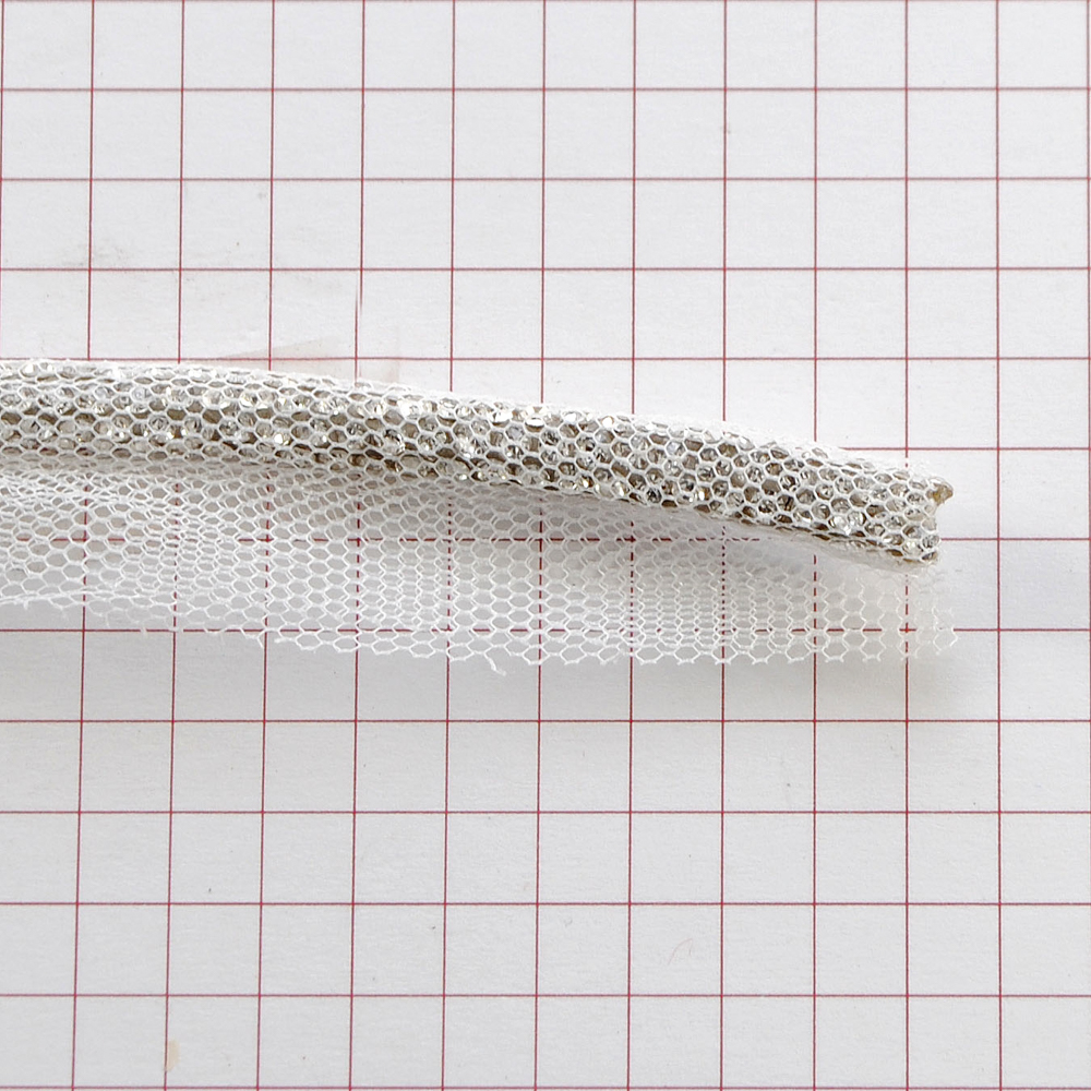 Шнур со стразами 5 мм, белые камни, белая сетка, ярд. Тесьма из страз