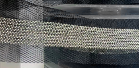 Тесьма на сетке с металлическими шариками (16 рядов), черная основа, никель, ярд. Тесьма