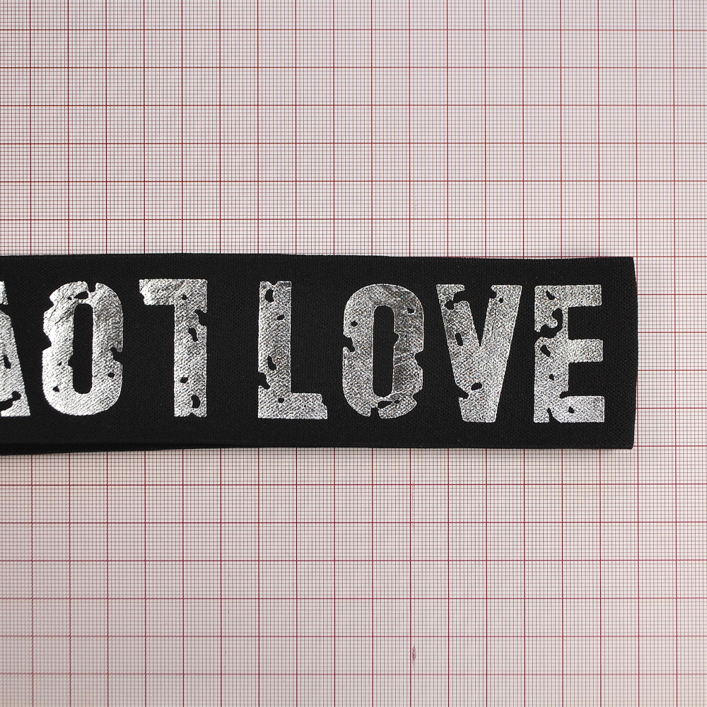 Резинка накатка LOVE серебряная 5см черная, ярд. Резинка