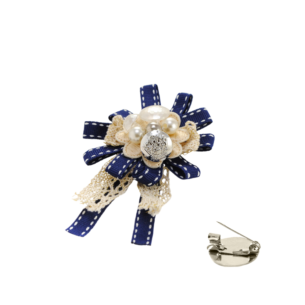 Брошь № 30 темно-синяя лента-стежок, бежевый цветок, бусины, пуговица NIK, шт. Броши
