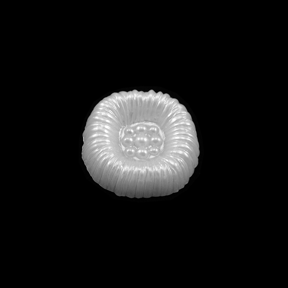 Пуговица TR-1038-40 Моток белый перламутр 24мм. Пуговица металлизированная