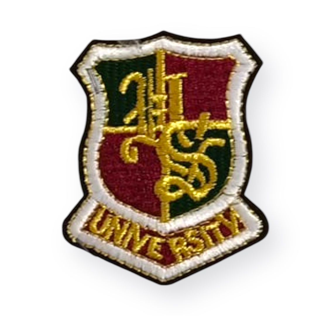 Шеврон клеевой University (герб), 6,5*5,3см, черный, красный, белый, золото, шт. Аппликации клеевые Тканевые