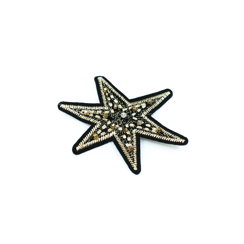 Аппликация клеевая вышитая Звезда 11*8,5см черный, бежевый, белый камень, шт. Аппликации клеевые Вышивка