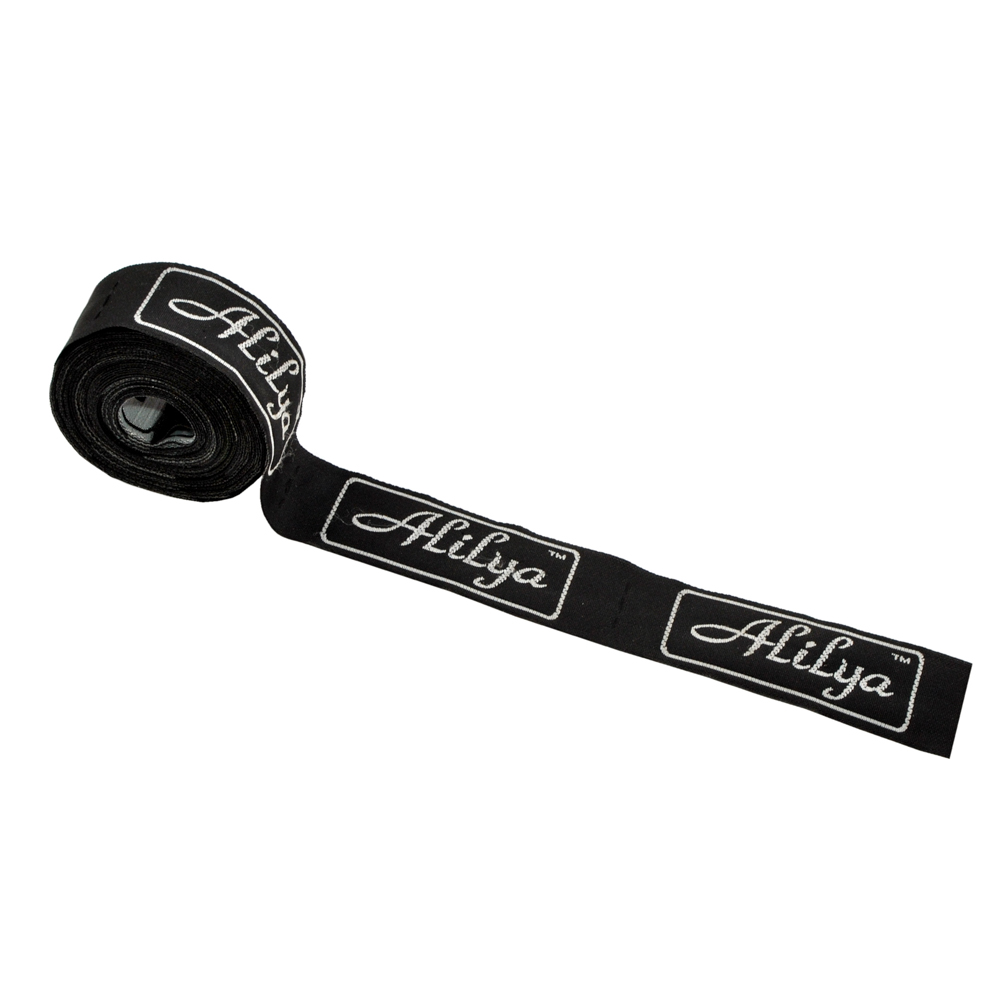 Этикетка тканевая вышитая Alilya /2,3см/ . Вышивка / этикетка тканевая