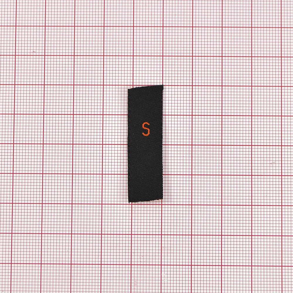 Размерник штучный вышитый  S (черный, оранжевый). Размерник вышитый черный