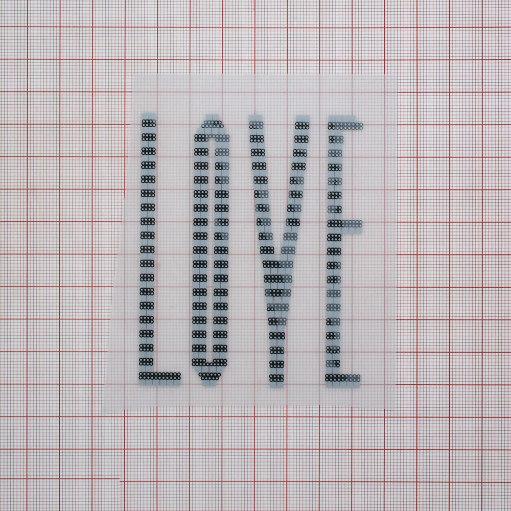 Аппликация клеевая пайетки LOVE 8,5*7см черный, белый пайетки, шт. Аппликации клеевые Пайетки