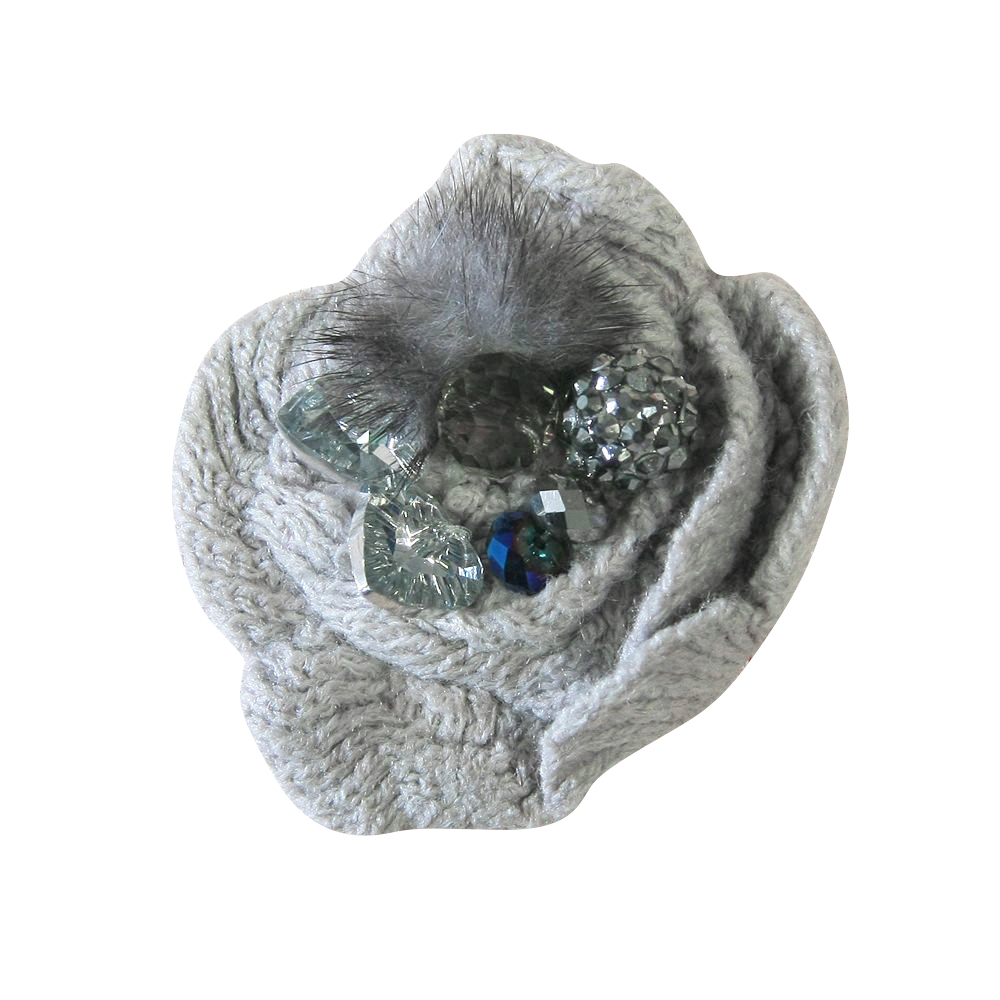 Аппликация декор обувная 25 Роза вязаная серая, бусины, мех, шт. Аппликации Пришивные Цветы Банты