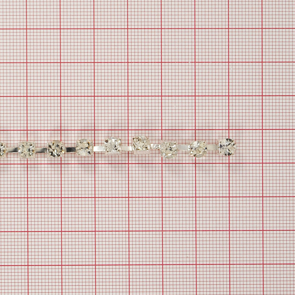 Тесьма стразы нить SS20 из стекла, никель, белые камни, ярд. Тесьма из страз