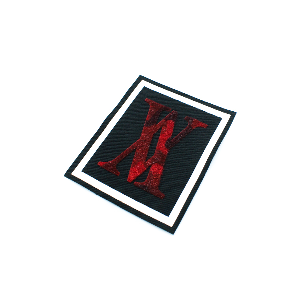 Нашивка тканевая V V 8,4*10,6см черный, белый, красный, шт. Нашивка Ткань