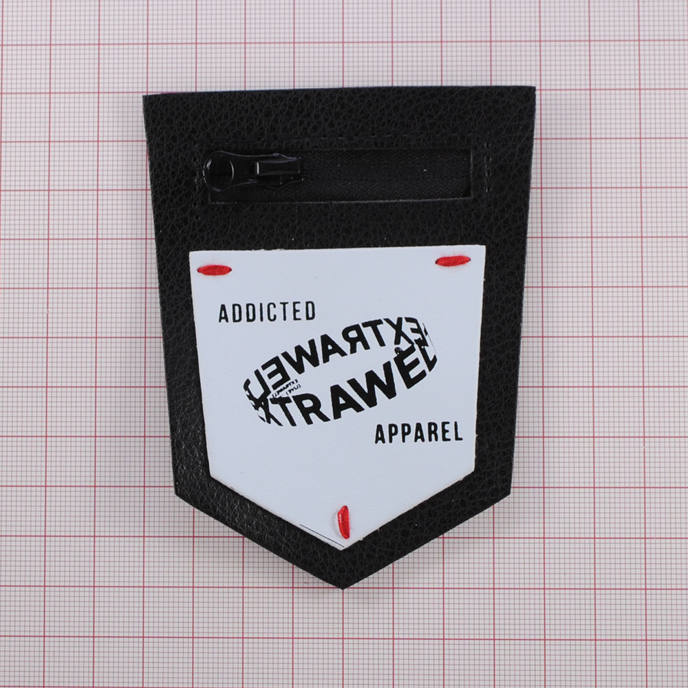 Аппл. к/з приш. карман и змейка ADDICTED APPAREL 8*10см черн., бел., шт. Нашивка Кожзам