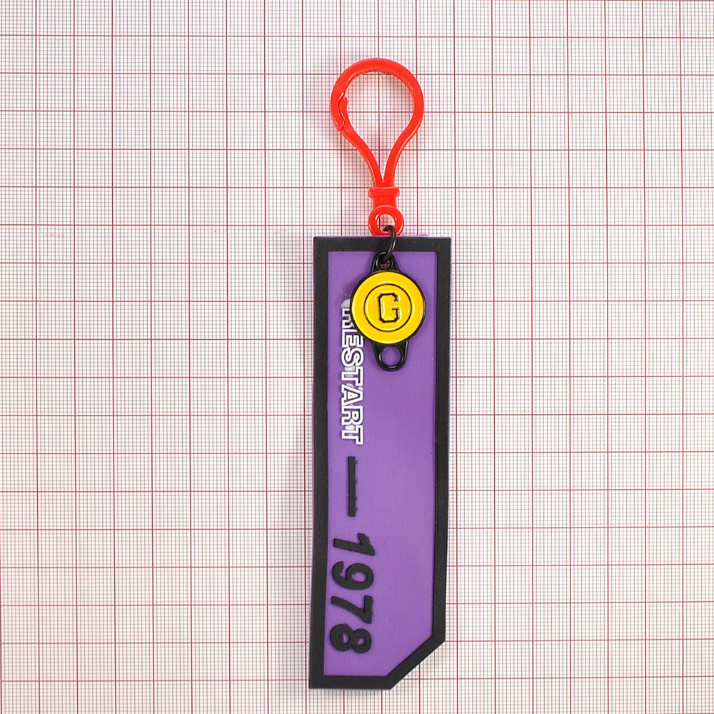 Подвеска резиновая с карабином 1978, 4*15см черный, фиолетовый, белый, красный, желтый, шт. Подвески