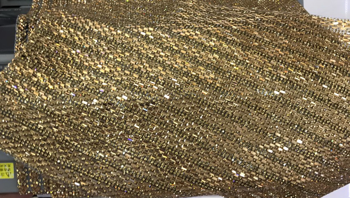 Стразы полотно Кирпичная кладка прямоугольники, золото 24*40, 1лист. Полотна из страз