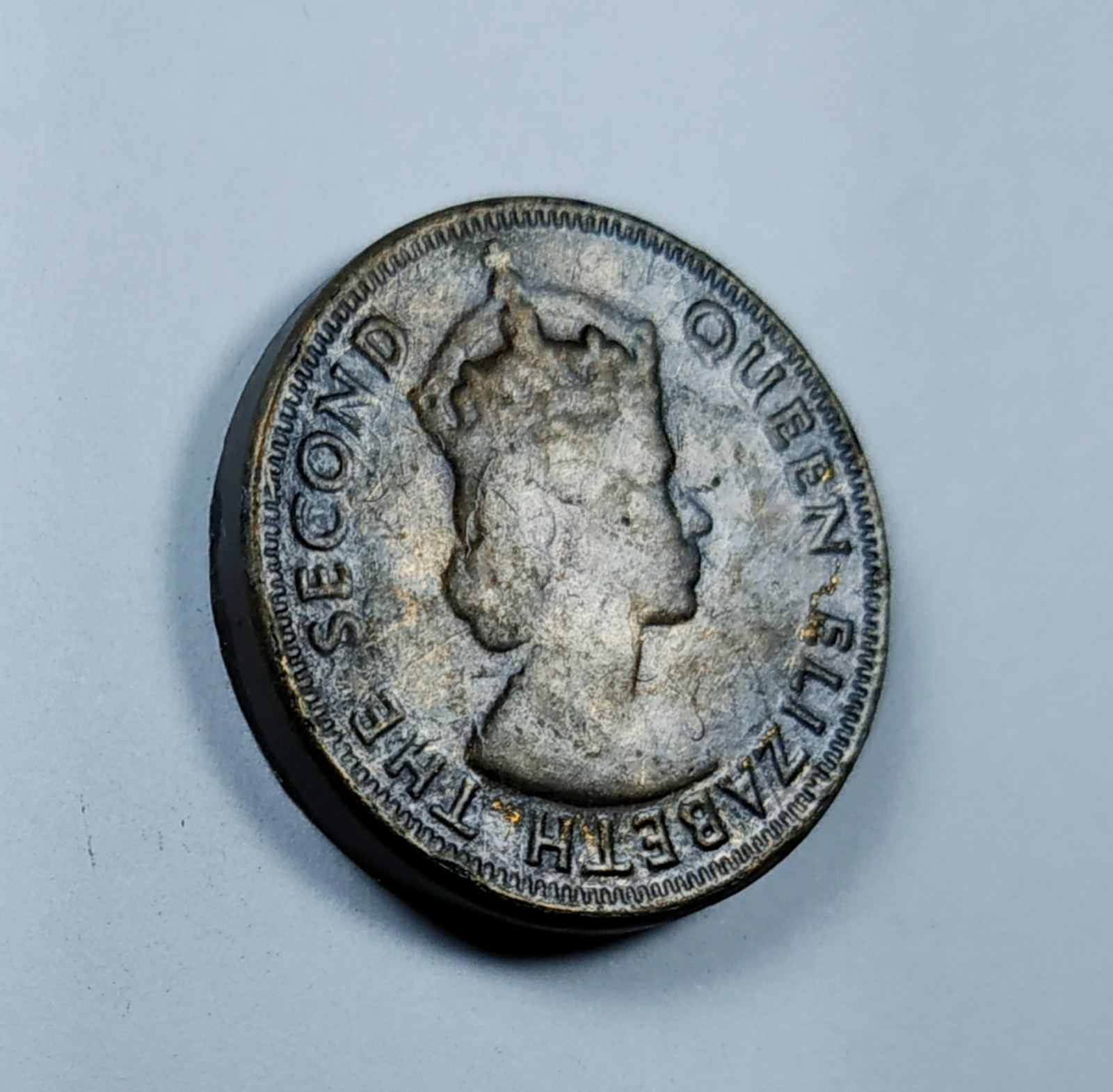 Пуговица Queen Elizabeth, TR-58 ant, 25мм. Пуговица металлизированная