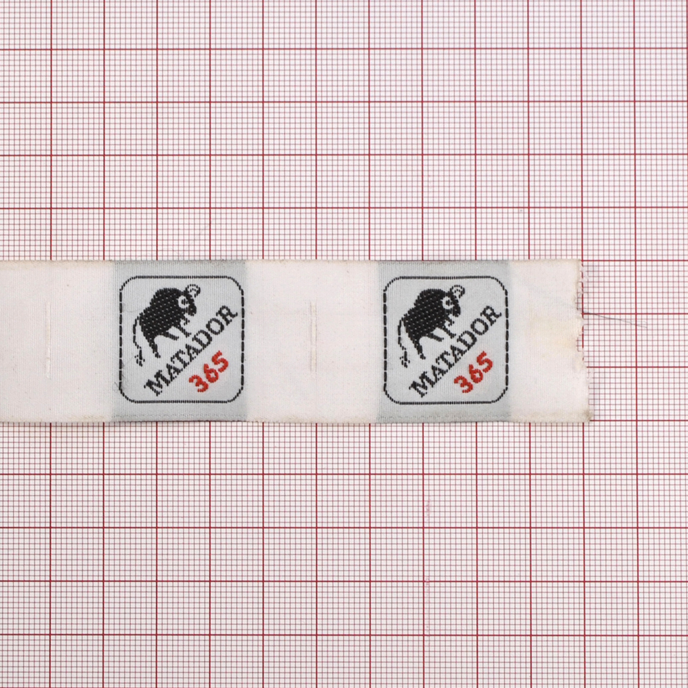 Этикетка тканевая вышитая Matador. Вышивка / этикетка тканевая