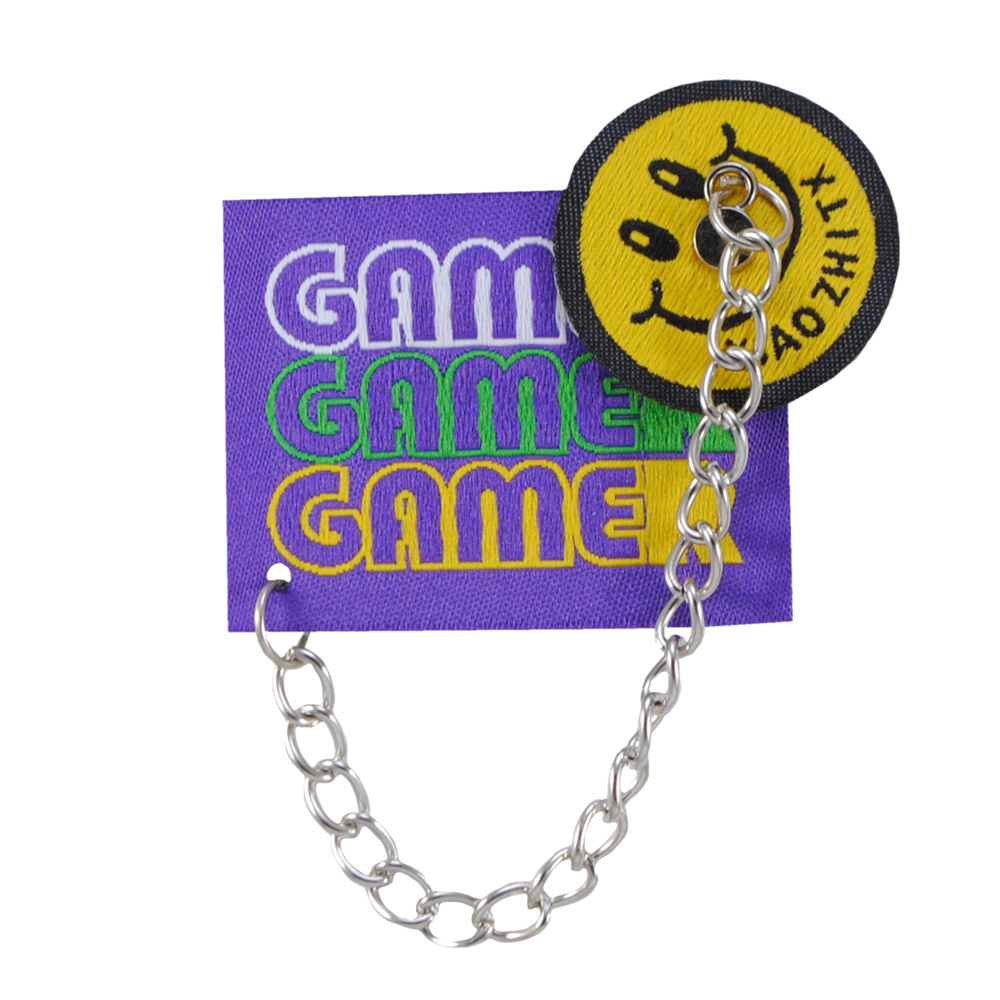 Лейба ткань Game, 5*5см, фиолет.фон, жёлт., зел., цепь никель, смайл, шт. Лейба Ткань