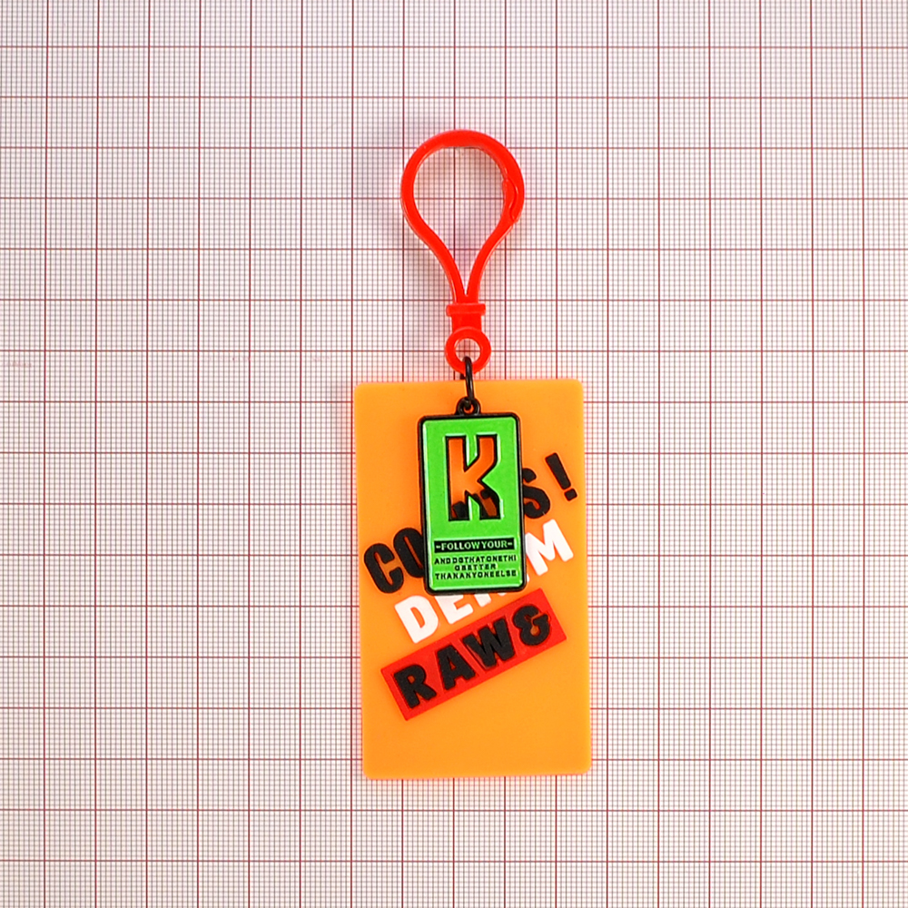 Подвеска резиновая с карабином Denim RAW, 4,5*12см, черный, оранжевый, красный, белый, шт. Подвески