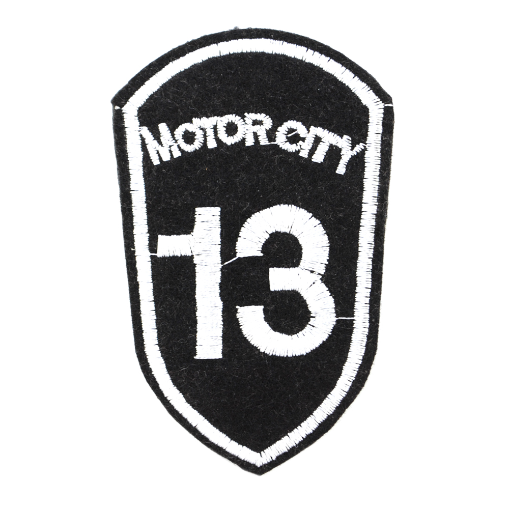 Нашивка тканевая Motor City 13 5,5*9,2см черно-молочный, вышитый лого, шт. Нашивка Вышивка, Ткань