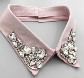 Воротник светло-сиреневый, белые камни, шт. Воротники