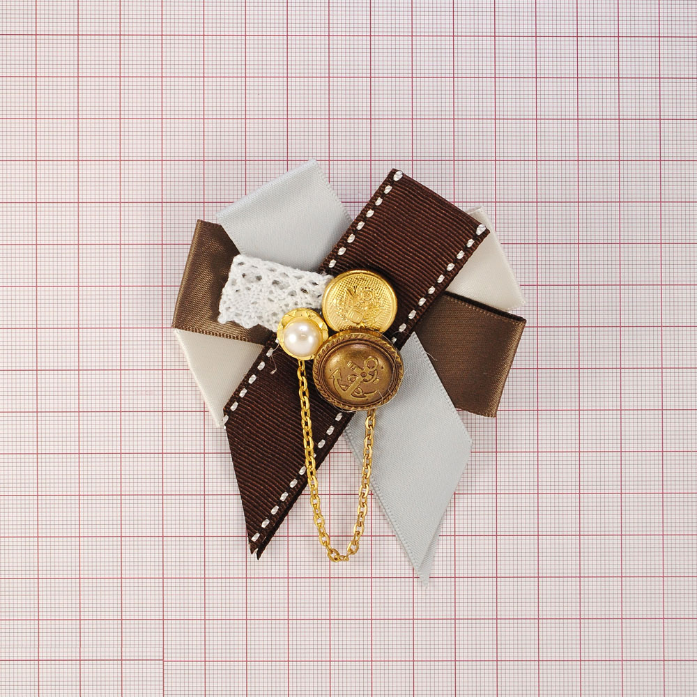Брошь № 26 3 ленты коричневая, белая атлас, пуговицы GOLD, шт. Броши