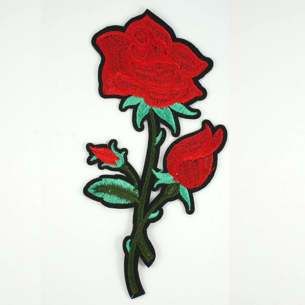 Аппликация клеевая вышитая 3 розы на стебле 17*9см, красный, зеленый, черный, салатовый. Аппликации клеевые Вышивка