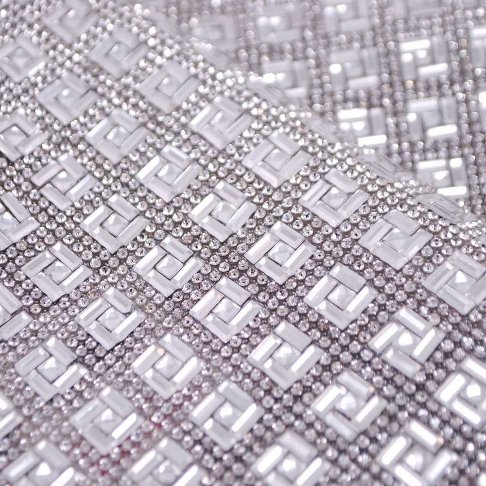 Стразы полотно клеевое Фигуры белый, 24*40см, 1лист. Полотна из страз